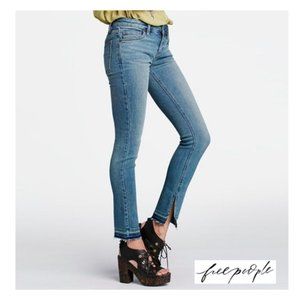 FREE PEOPLE Side Slit w/ Released Hem Jeans Sz 29